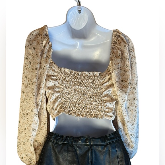 Molly Green Tiny Floral Cropped Top Blue White Silky Satin Look  Cottage Core M - Picture 3 of 8